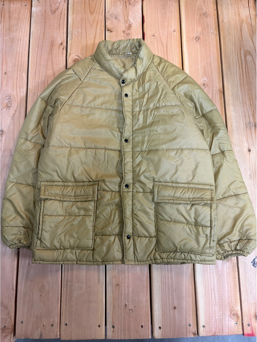 Vtg 90’s Olive Green Quilted Puffer Jacket with Snap Buttons